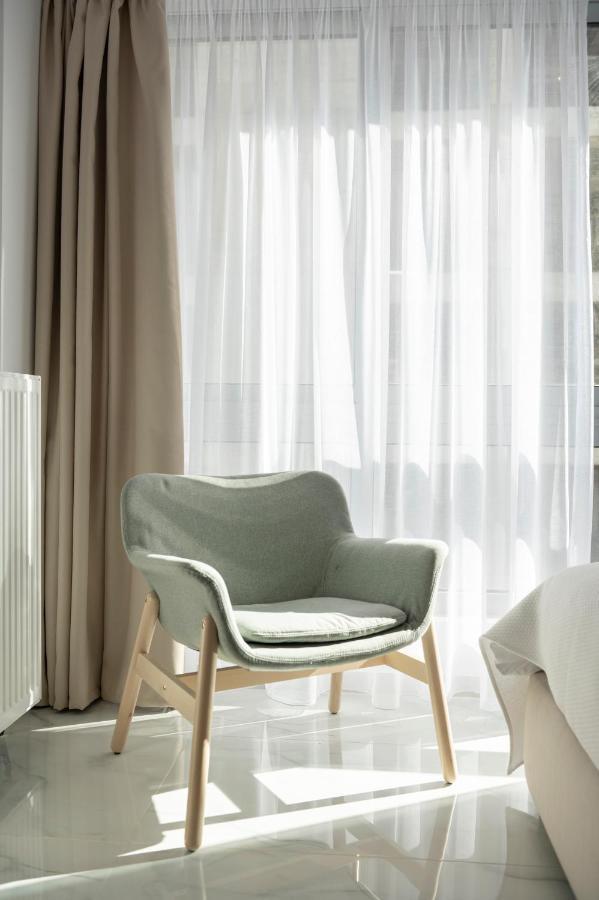 Ιωκα Suites / The Urbitality Project Thessaloniki Buitenkant foto