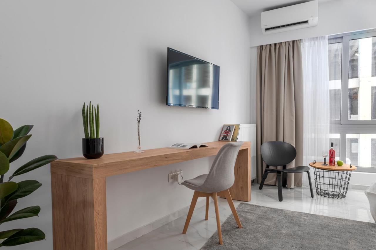 Ιωκα Suites / The Urbitality Project Thessaloniki Buitenkant foto