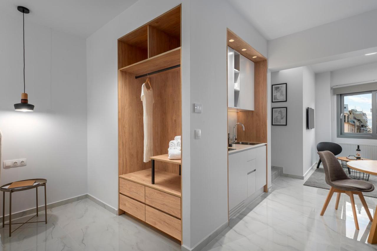 Ιωκα Suites / The Urbitality Project Thessaloniki Buitenkant foto