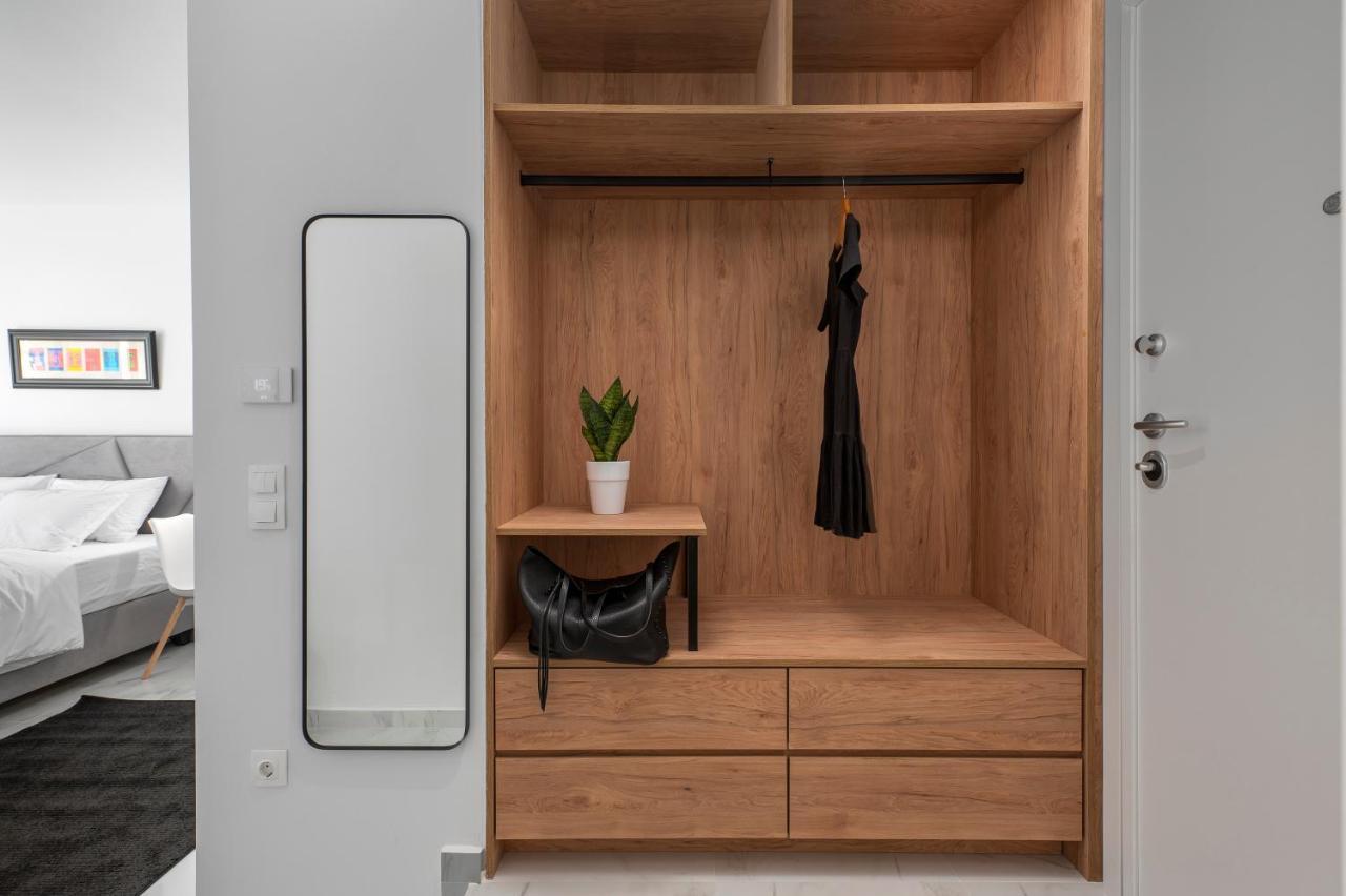 Ιωκα Suites / The Urbitality Project Thessaloniki Buitenkant foto