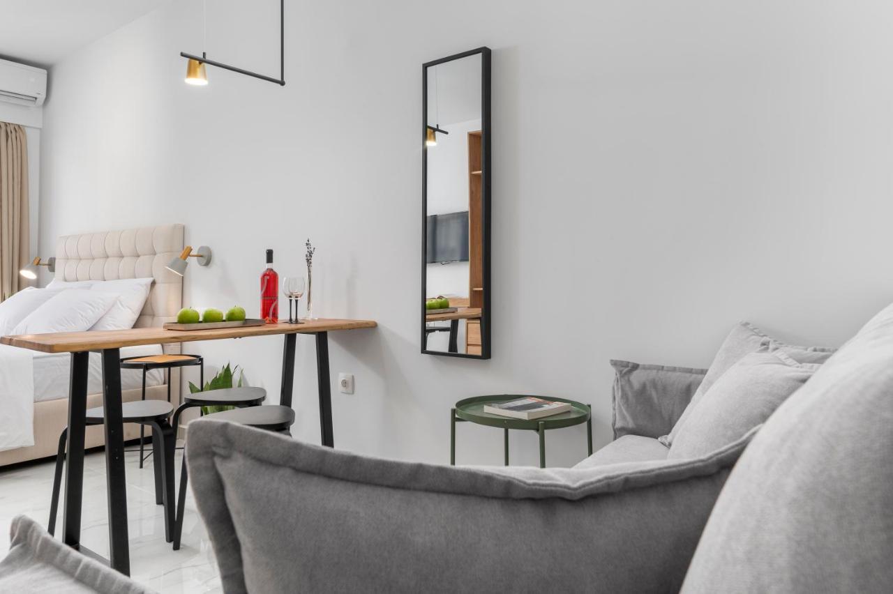 Ιωκα Suites / The Urbitality Project Thessaloniki Buitenkant foto