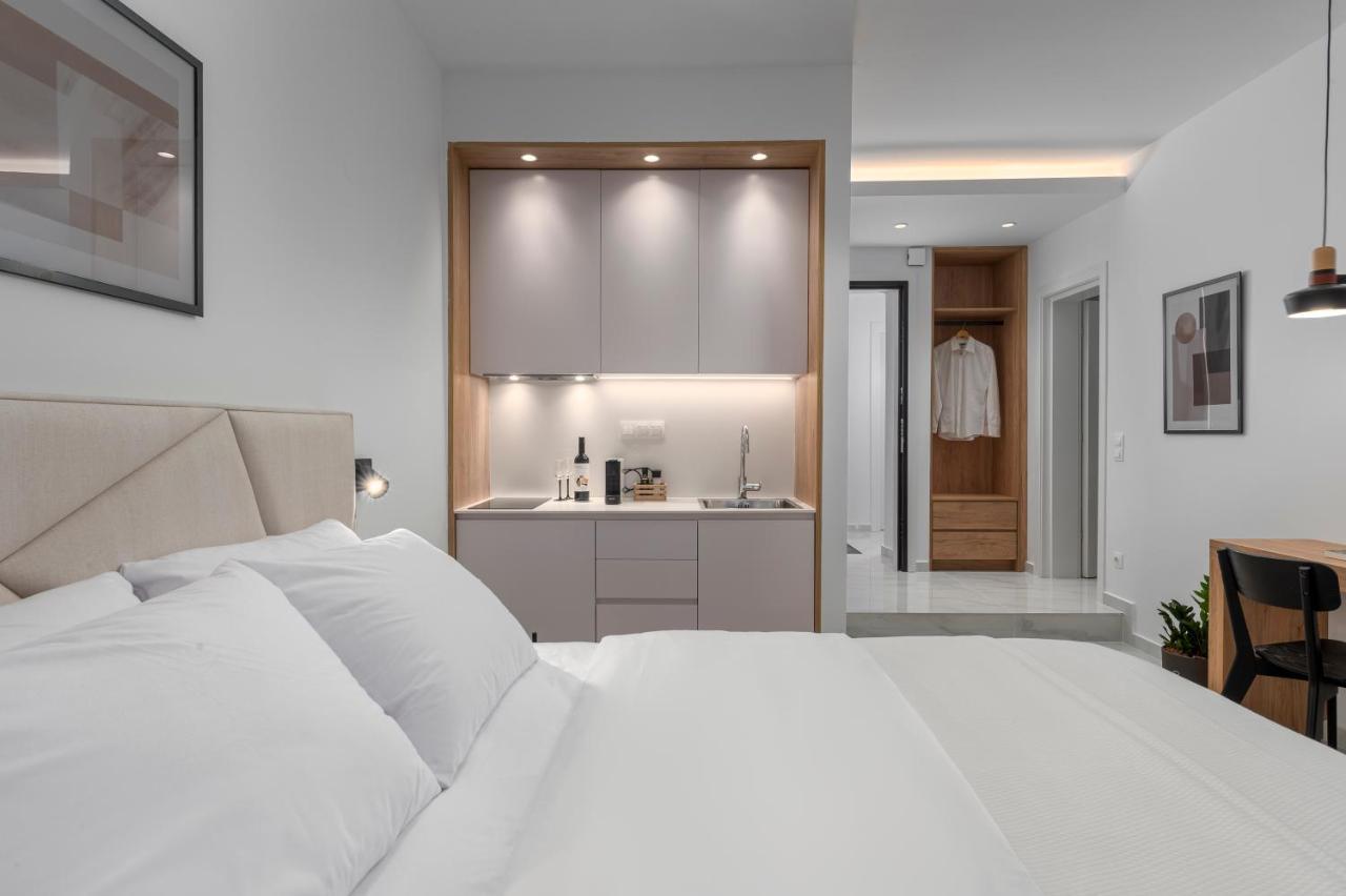 Ιωκα Suites / The Urbitality Project Thessaloniki Buitenkant foto