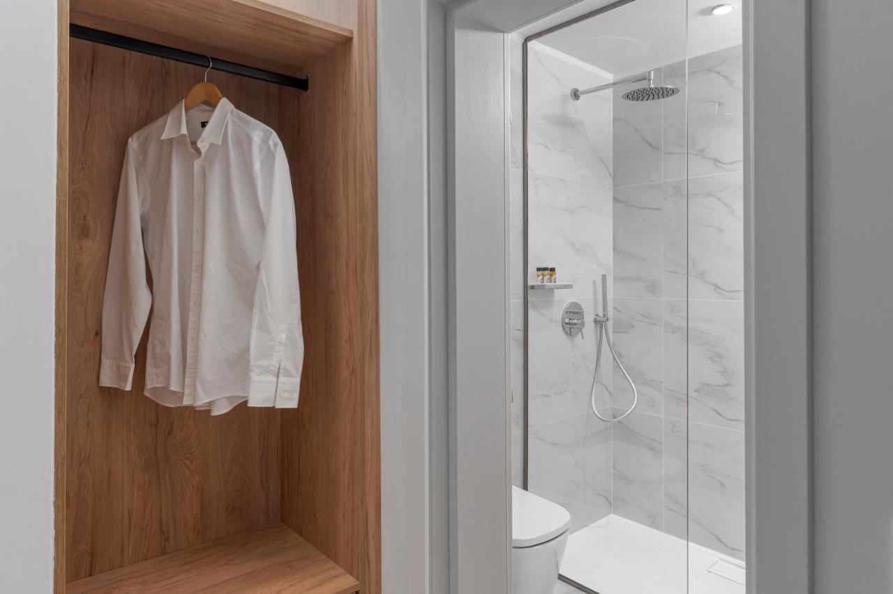 Ιωκα Suites / The Urbitality Project Thessaloniki Buitenkant foto