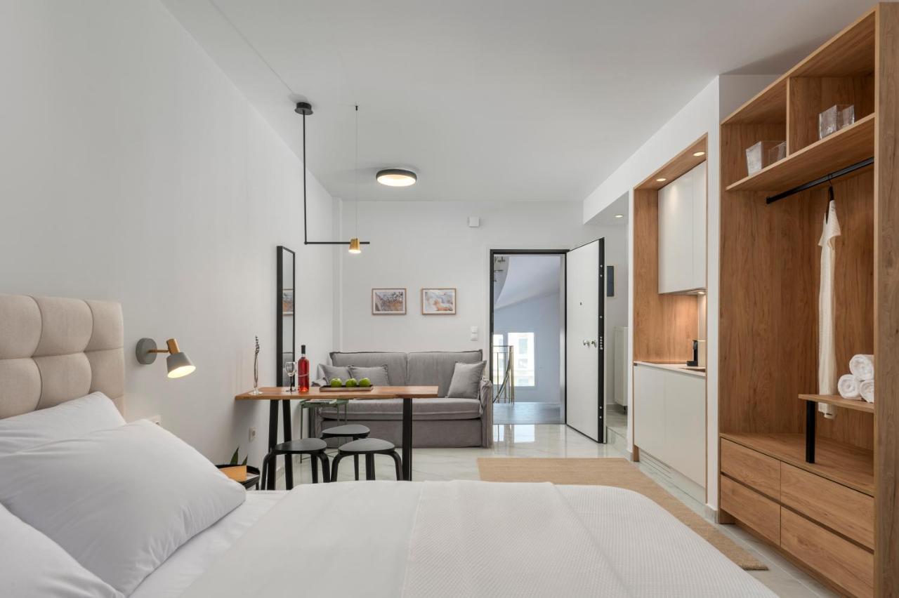 Ιωκα Suites / The Urbitality Project Thessaloniki Buitenkant foto