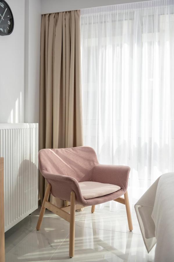 Ιωκα Suites / The Urbitality Project Thessaloniki Buitenkant foto